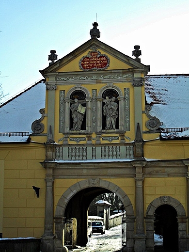 Pocysterski zesp paacowo-klasztorny w Lubiu